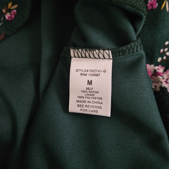 Floral green sleeveless spaghetti strap mini dress size medium by Sweet Rain - Picture 5 of 6